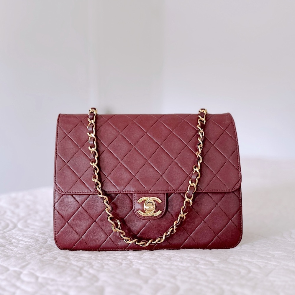 CHANEL Bordeaux Classic Quilted Single Flap 80s Vintage (authentic)